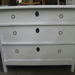 528 2404 CHEST OF DRAWERS